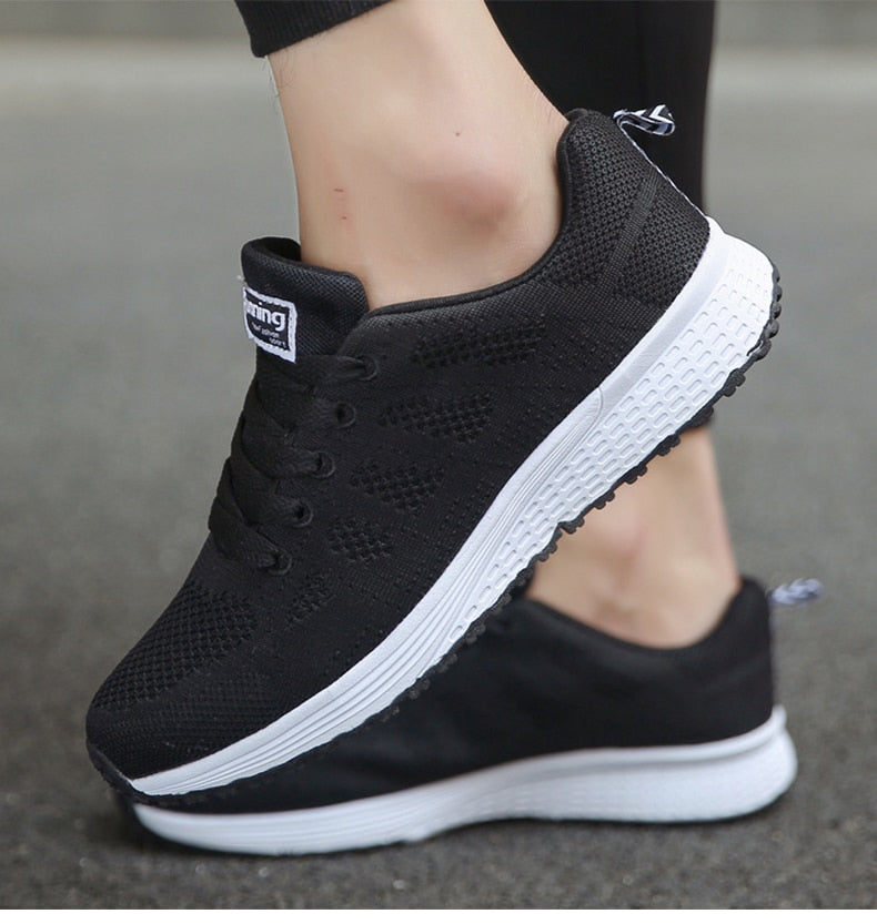 Lichtgewicht sneakers met ademend materiaal – Dames