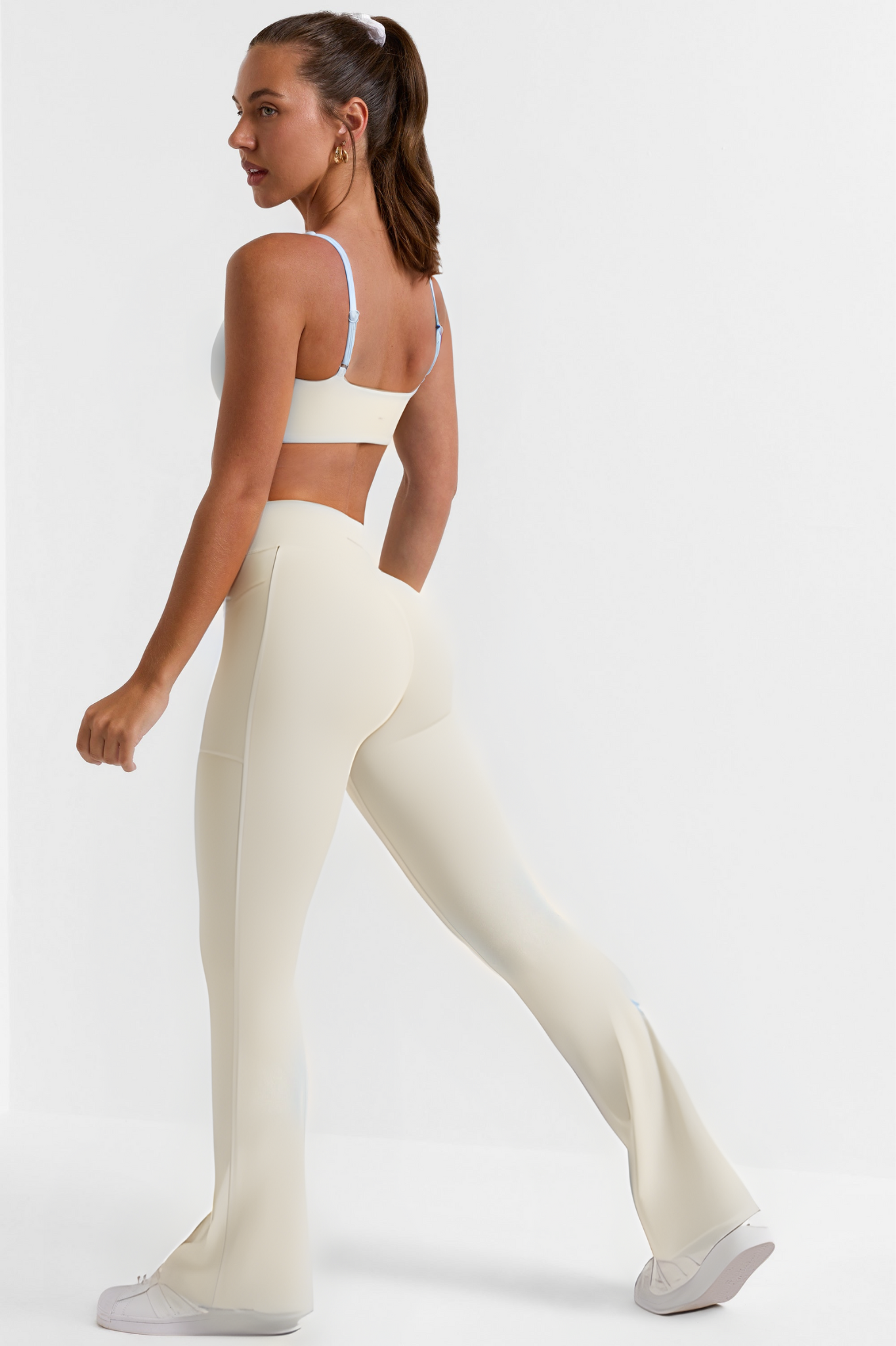Uitlopende legging met hoge taille en shaping effect – Dames