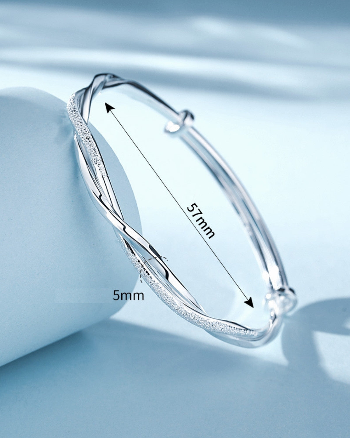 Elegante gedraaide zilveren armband - Dames