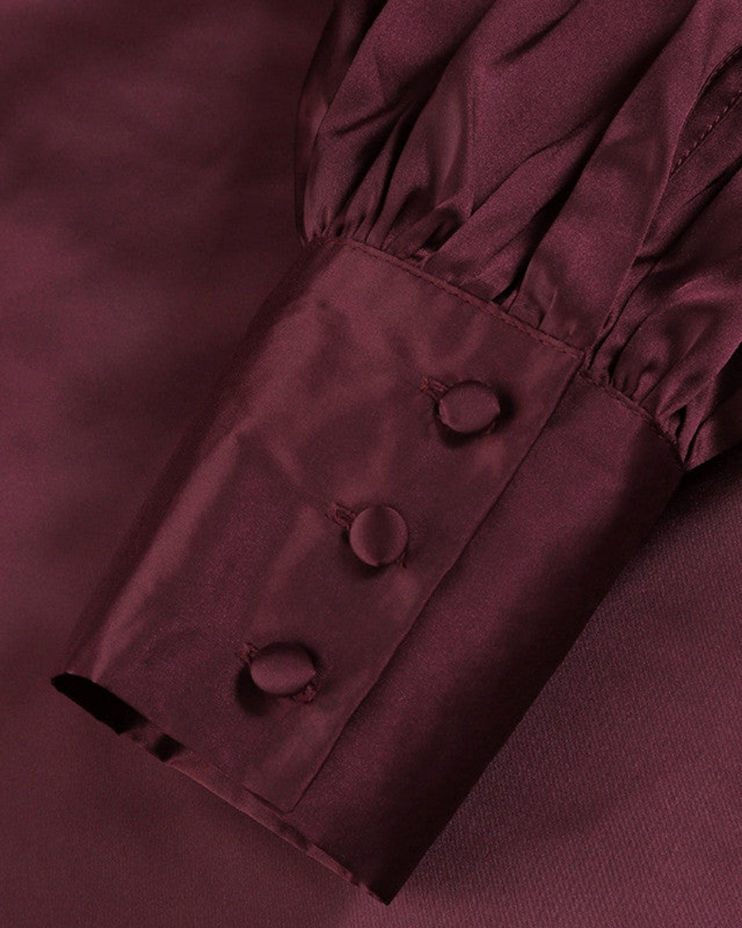 Elegante luchtige satijnen oversized top met wijde mouwen - Dames