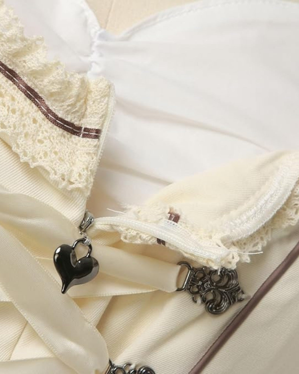 Elegante traditionele Oktoberfest dirndl met blouse en borduurwerk – Dames