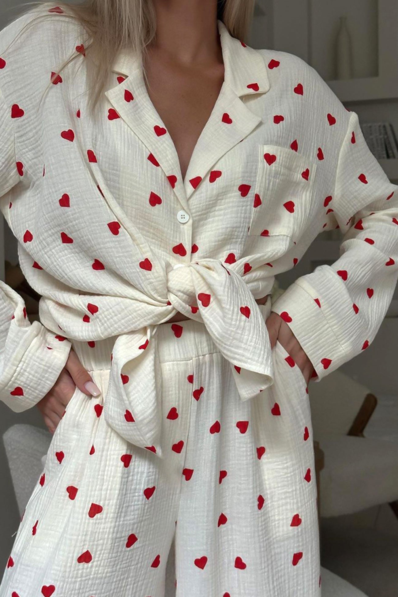 Romantische winter pyjama met hartjesprint en luxe zachte stof – Dames