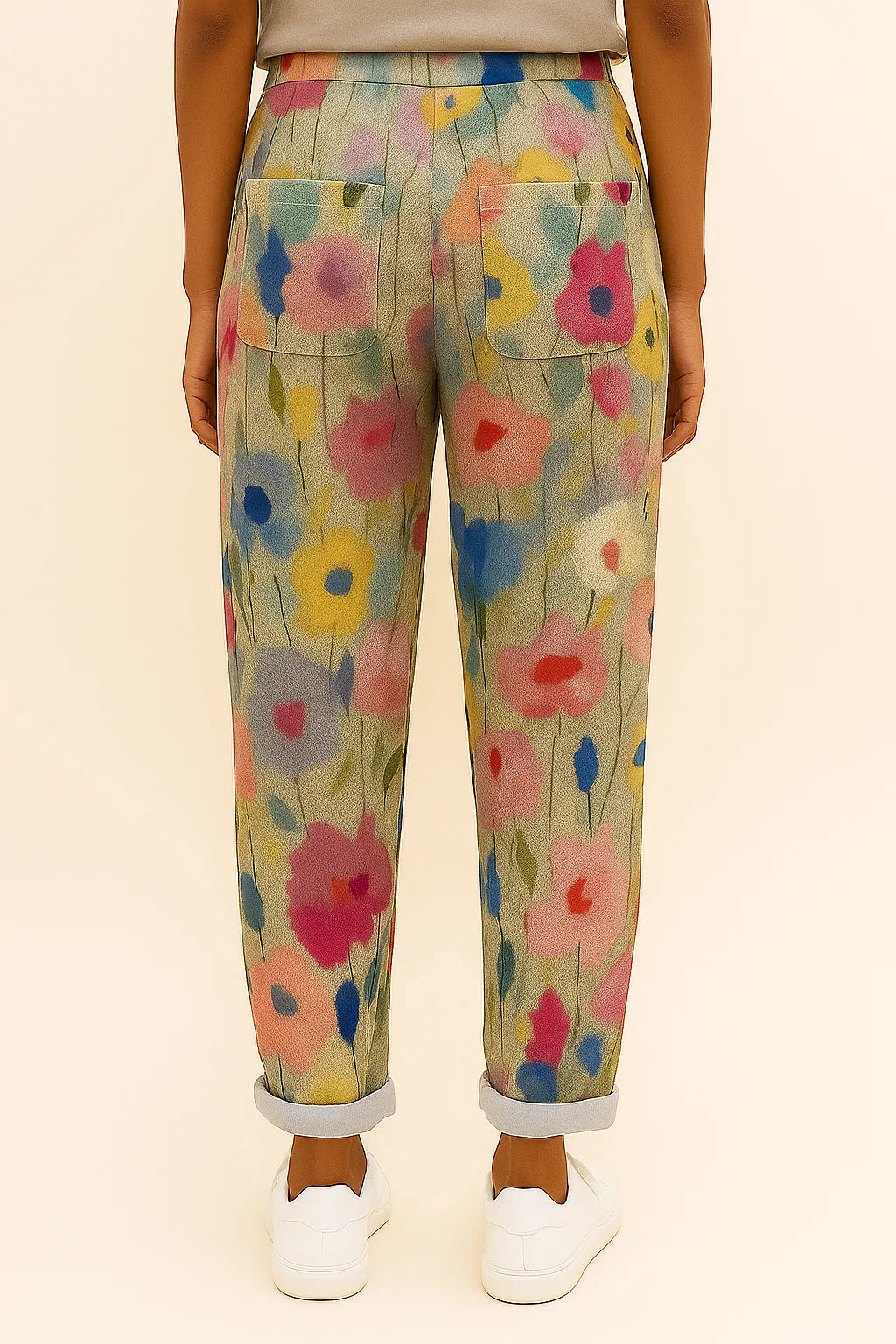 Stijlvolle kleurrijke joggingbroek van zachte stof met comfortabele pasvorm – Dames