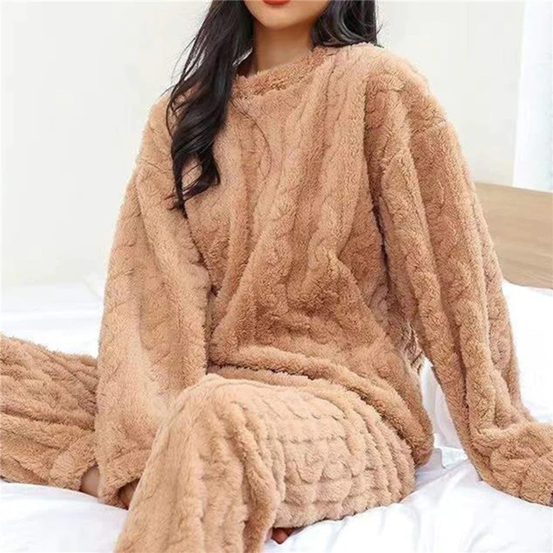 Comfortabele warme pyjama set met elegante pasvorm – Dames