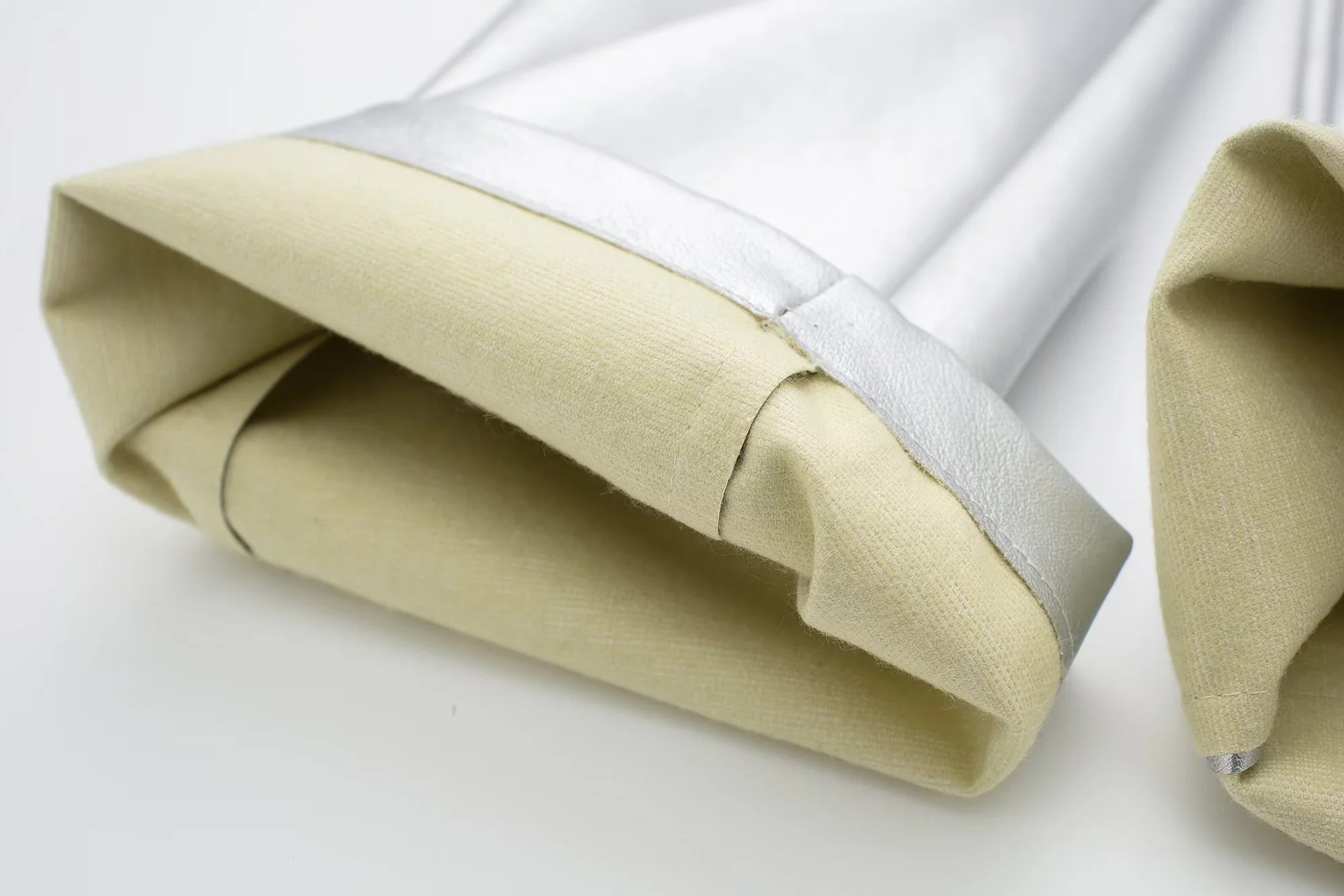 Stijlvolle metallic zilveren broek - Dames