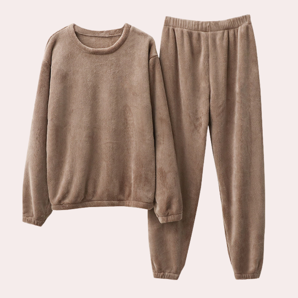 Comfortabele warme pyjama set met stijlvolle pasvorm – Dames