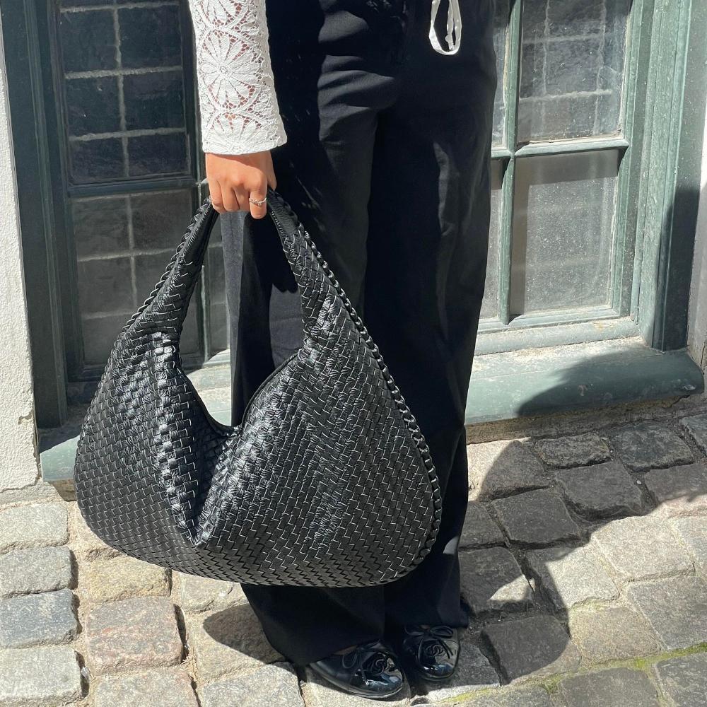 Elegante gevlochten handtas van vegan leer met ruime indeling – Dames