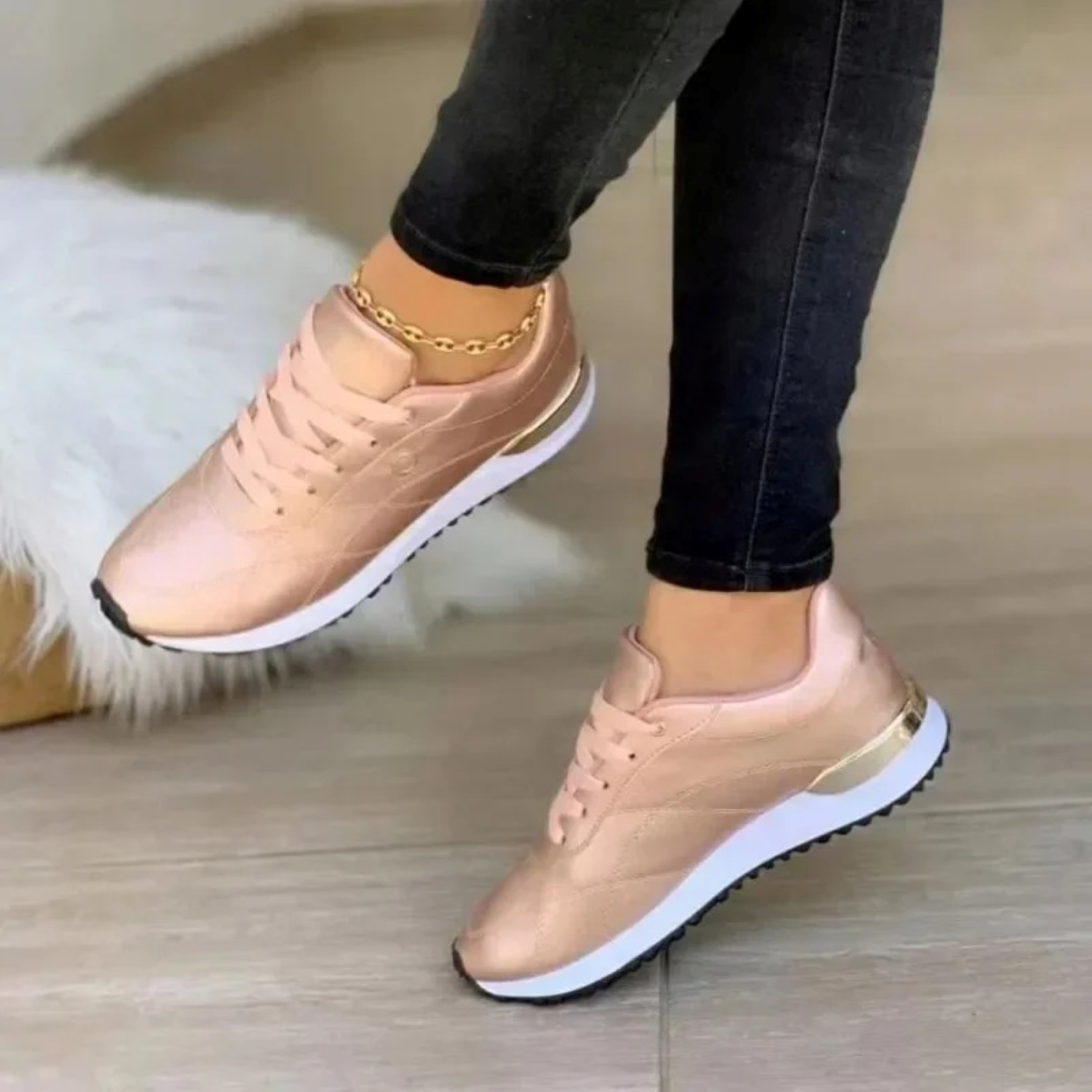 Stijlvolle leren sneakers met gouden details voor winter – Dames