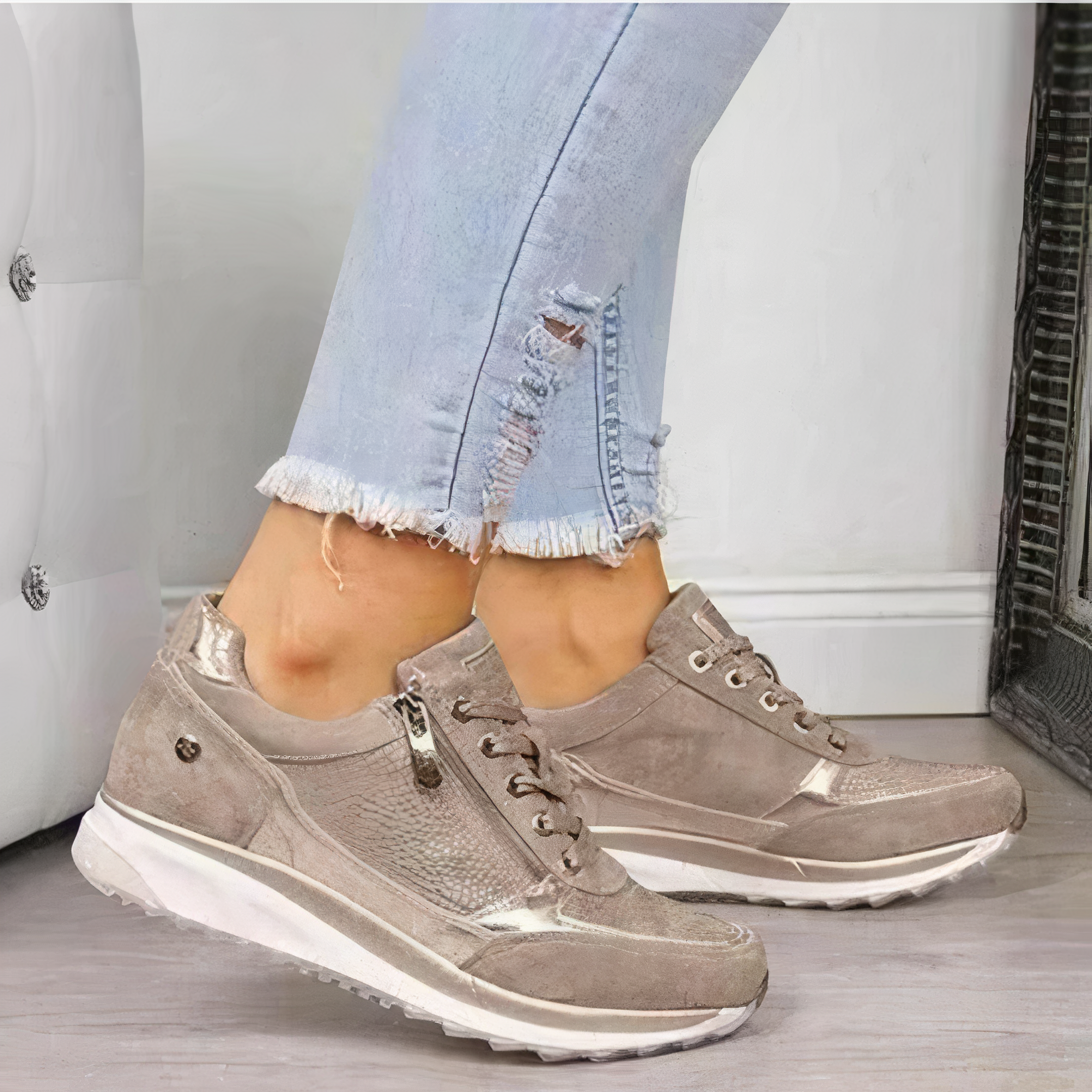 Sportieve sneakers met veters en ritssluiting – Dames