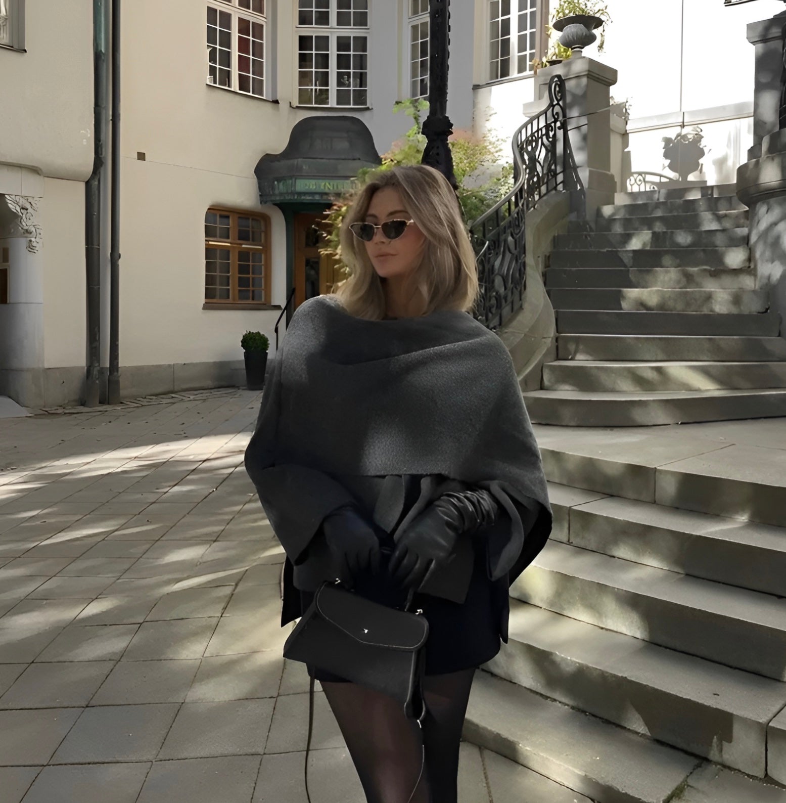 Elegante cape mantel in minimalistisch design – Dames