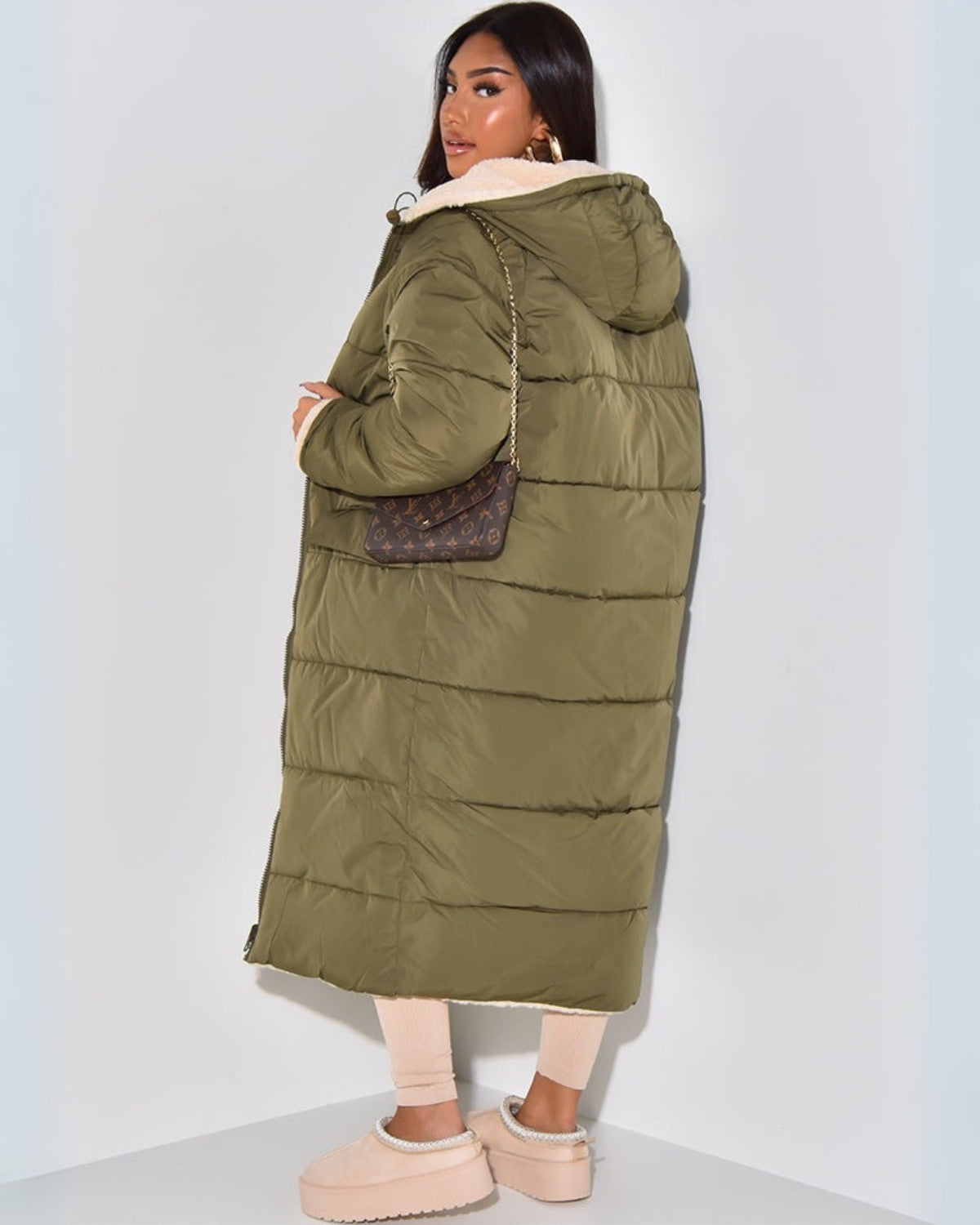 Omkeerbare winterjas met flatterende pasvorm en dubbelzijdig design – Dames