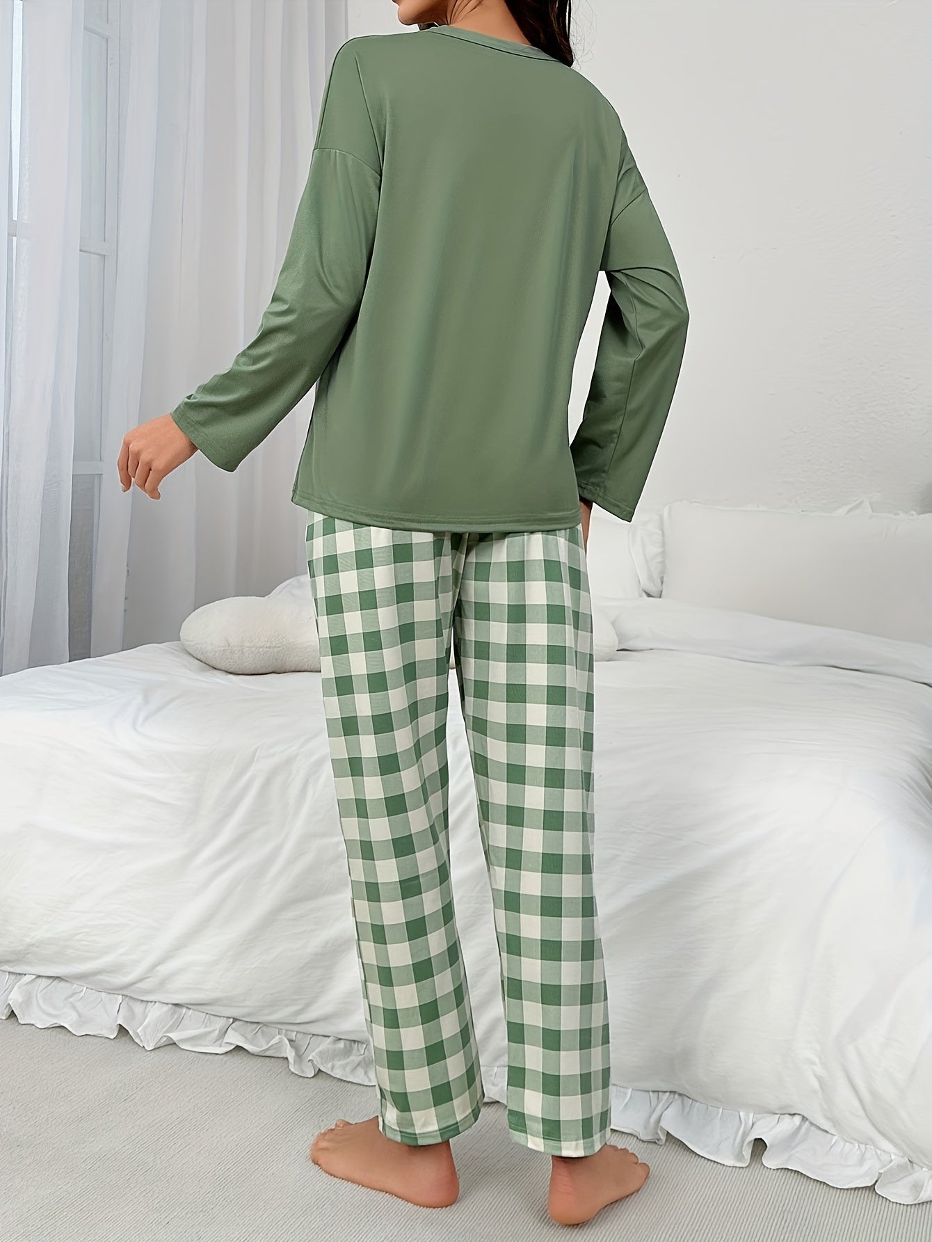 Zachte pyjama set met bloemenprint en lange mouwen – Dames