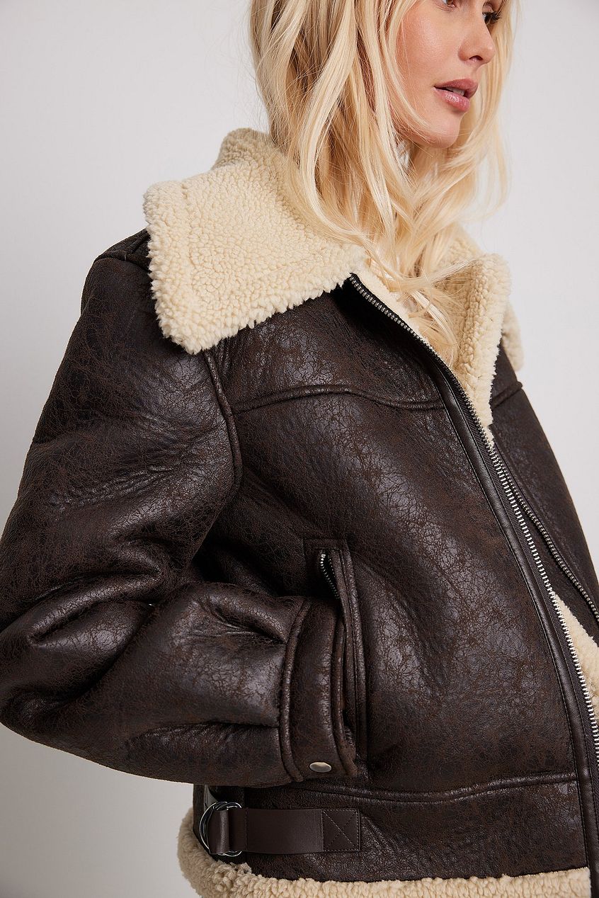 Warme aviator winterjas met crèmekraag in donkerbruin – Dames